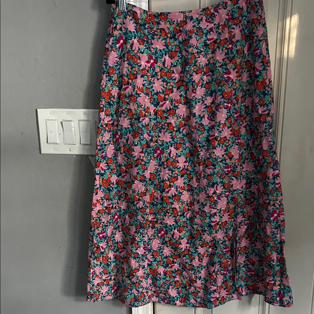 LOFT Multicolor Floral A-Line Skirt